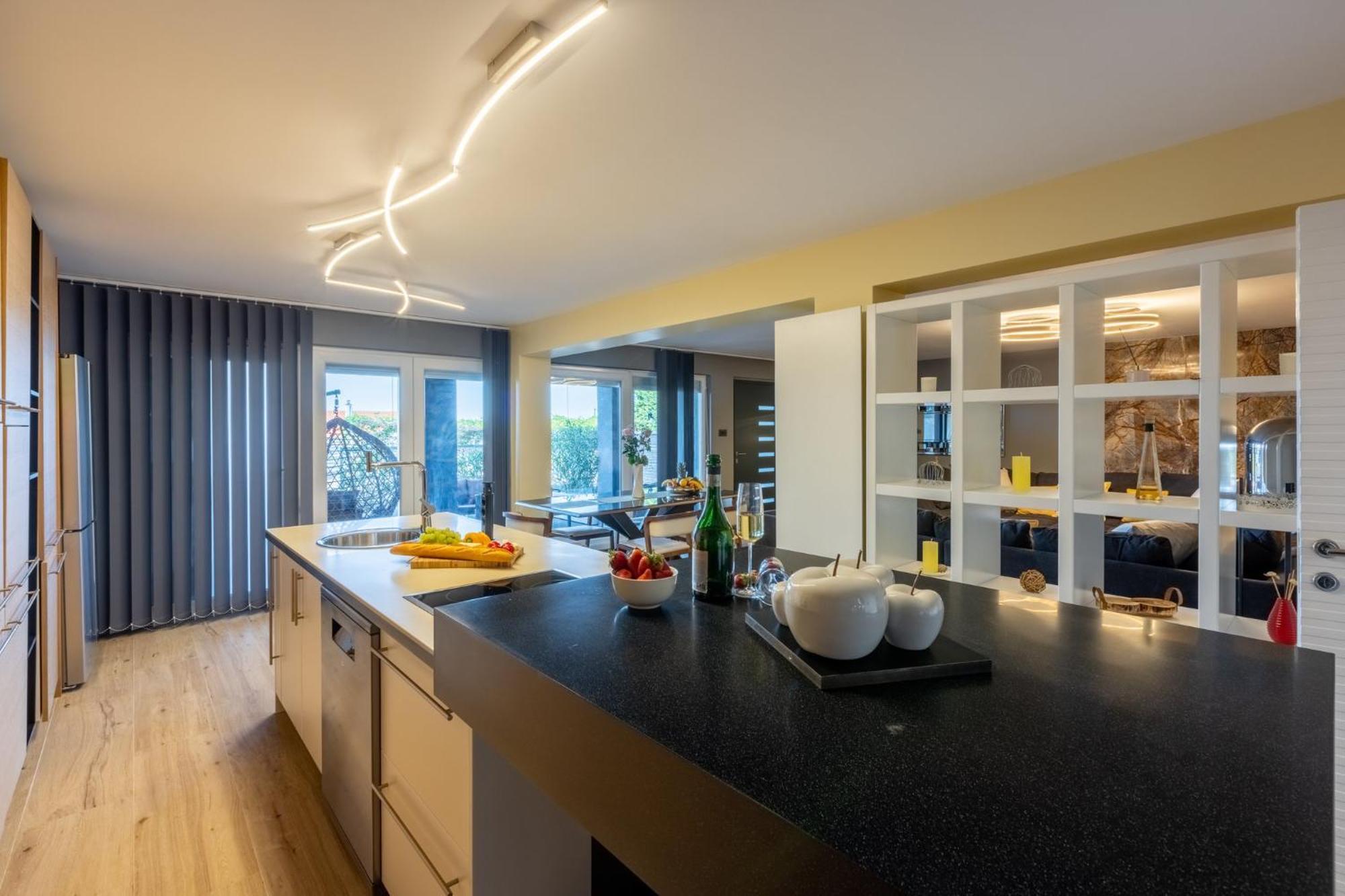 Panoramica Apartment With Whirlpool Crikvenica Exteriör bild